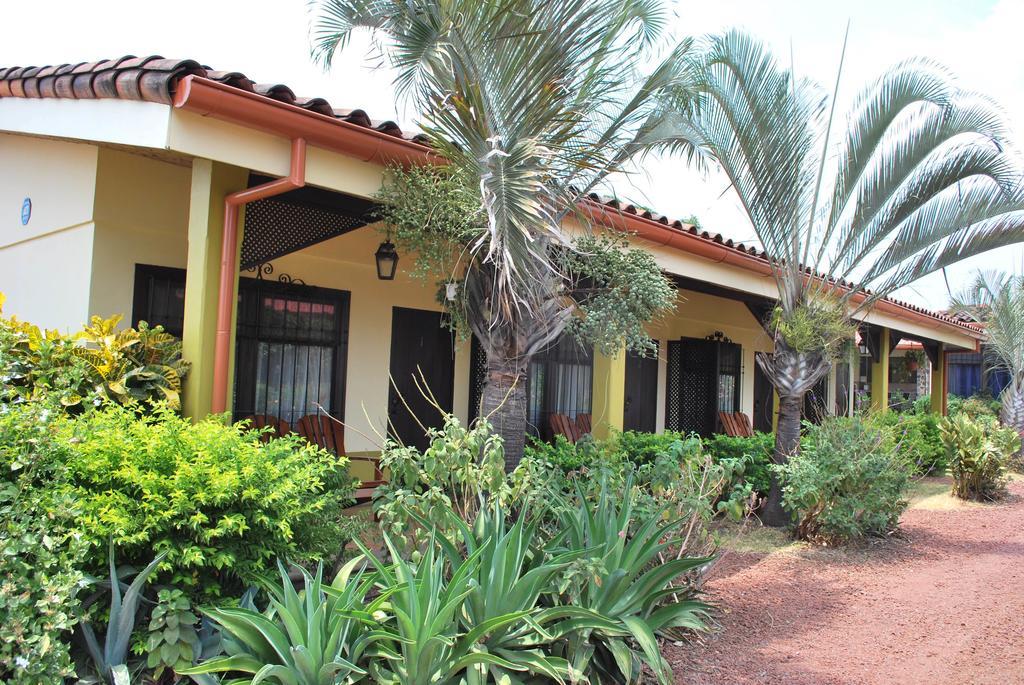 Dos Palmas Studio Apartments Rio Segundo Bagian luar foto