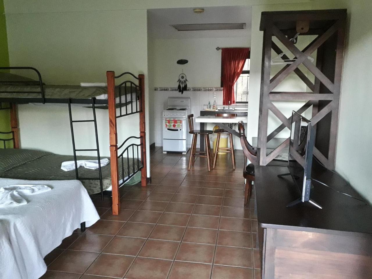 Dos Palmas Studio Apartments Rio Segundo Bagian luar foto